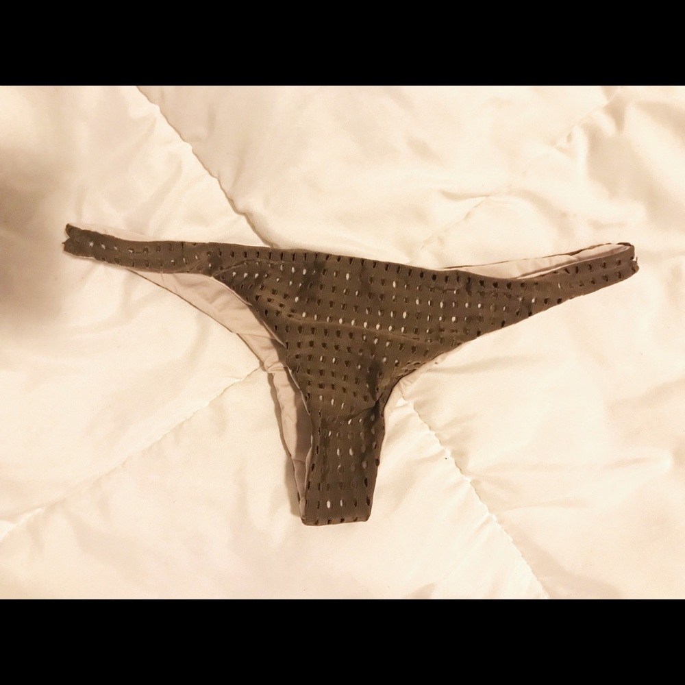 ACACIA PIPELINE BOTTOM SIZE SMALL IN OPIHI MESH